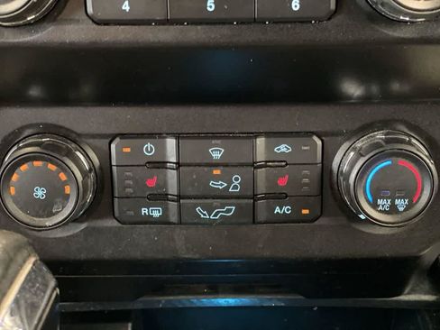 Used 2020 Ford F150 XLT w/ Equipment Group 302A Luxury AWD/4WD image 21