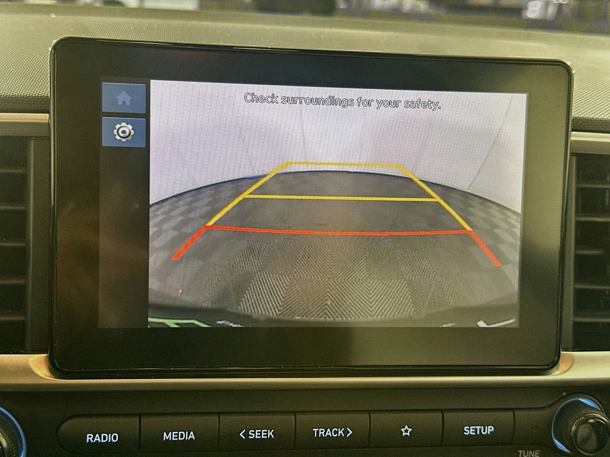 Used 2025 Hyundai Venue SEL FWD image 22
