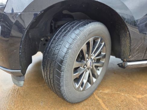 Used 2020 Ford Expedition Limited RWD image 34