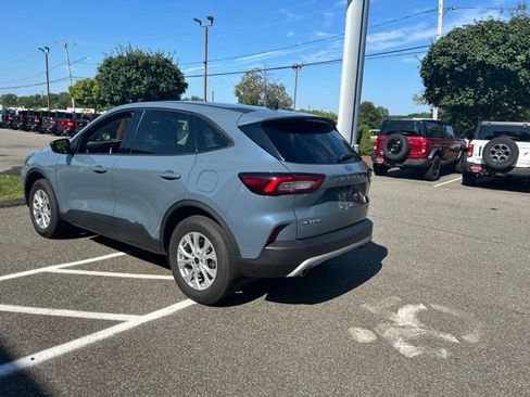 Used 2025 Ford Escape Active AWD/4WD image 5
