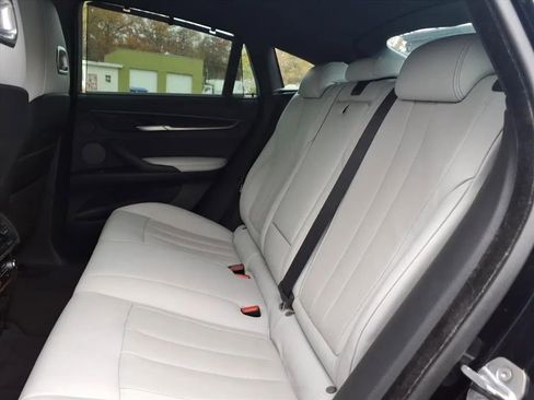 Used 2019 BMW X6 M image 24