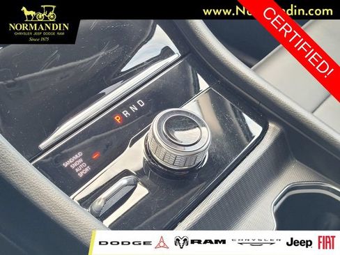 Certified 2023 Jeep Grand Cherokee Limited AWD/4WD image 12