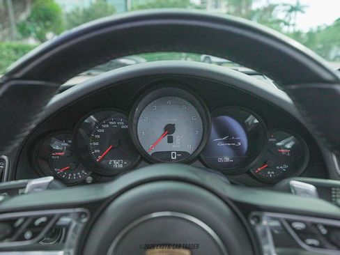 Used 2017 Porsche 911 Carrera S image 39