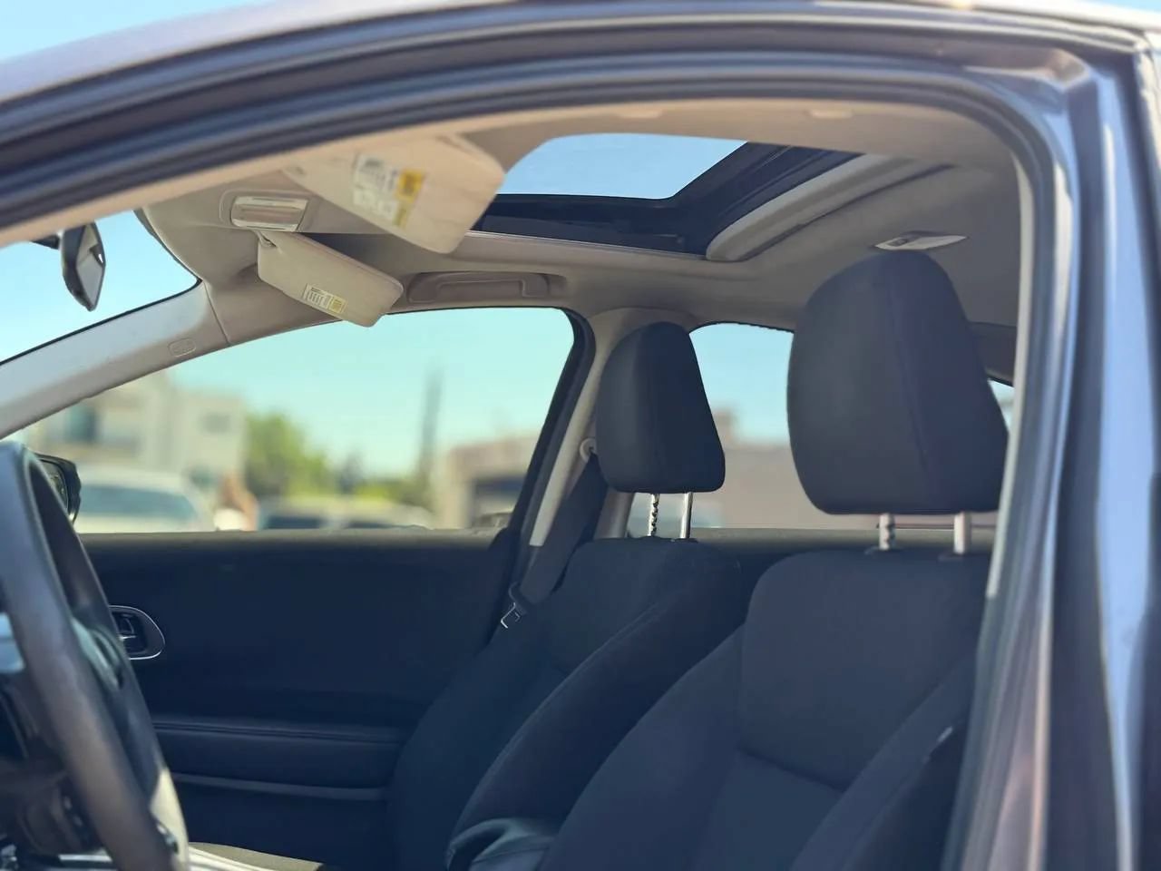 Used 2018 Honda HR-V EX image 26