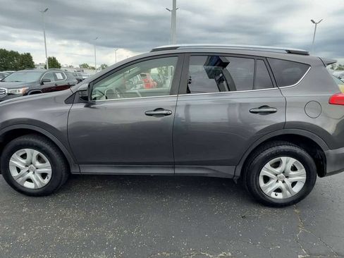Used 2013 Toyota RAV4 LE FWD image 5