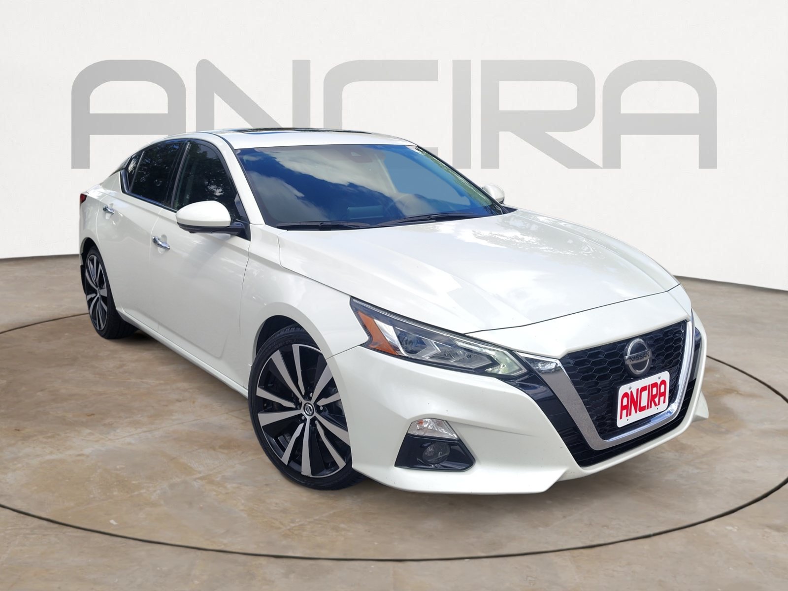 Used 2019 Nissan Altima 2.0 Platinum FWD image 4