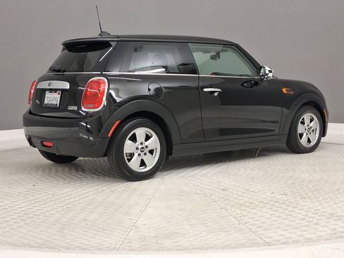 Used 2014 MINI Cooper 2-Door Hardtop FWD image 7