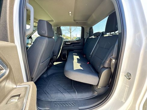 Used 2023 Chevrolet Silverado 1500 LT image 30