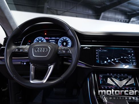 Used 2020 Audi Q8 Prestige image 34