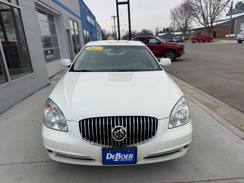 Used 2011 Buick Lucerne CXL image 7