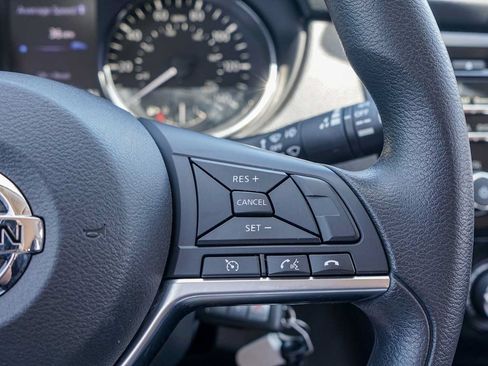 Used 2018 Nissan Rogue Sport S w/ S Appearance Package FWD image 13