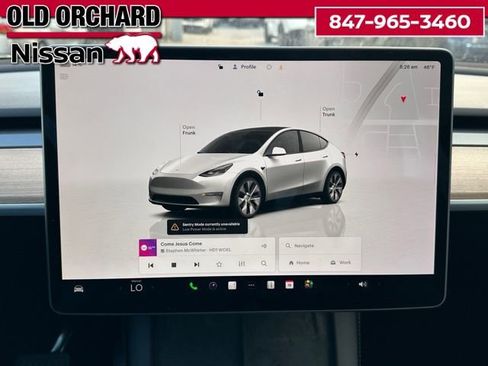 Used 2024 Tesla Model Y Long Range AWD/4WD image 17