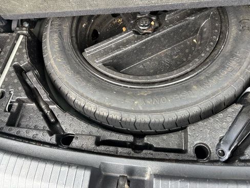 Used 2019 Volkswagen Tiguan SE w/ Panoramic Sunroof Package AWD/4WD image 19