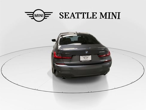 Used 2021 BMW 330e xDrive 330e xDrive w/ M Sport Package image 9