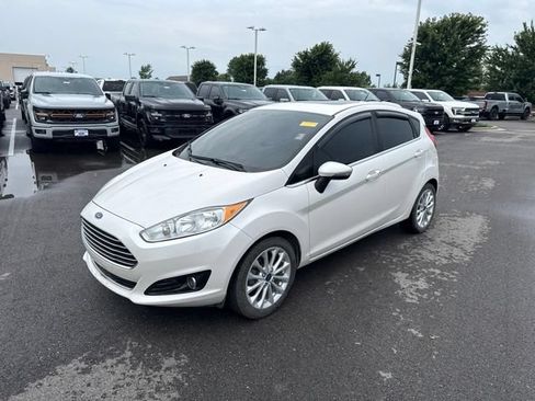 Used 2017 Ford Fiesta Titanium FWD image 3