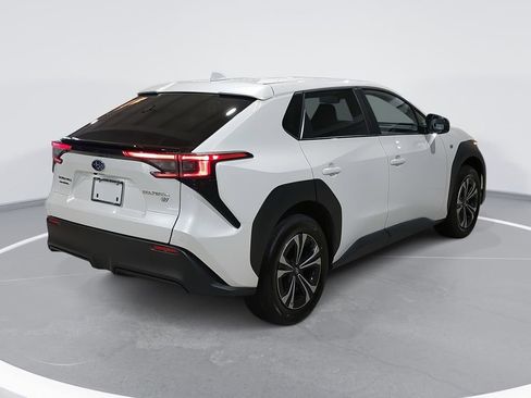 Used 2023 Subaru Solterra Premium image 5