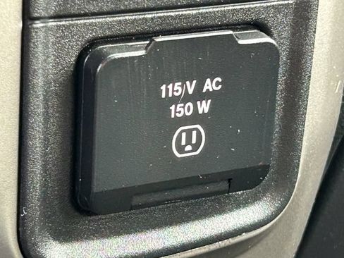 Used 2014 RAM 1500 Classic SLT w/ Luxury Group AWD/4WD image 15