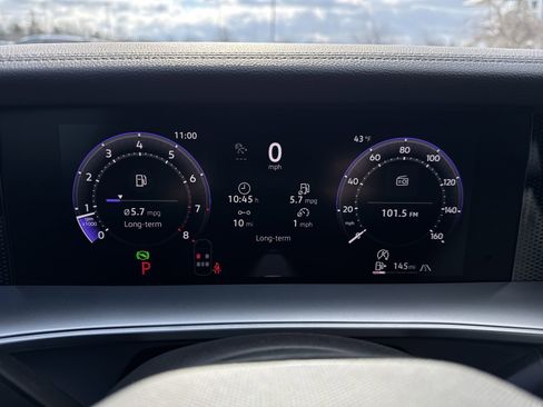 New 2026 Volkswagen Tiguan SE R-Line image 11