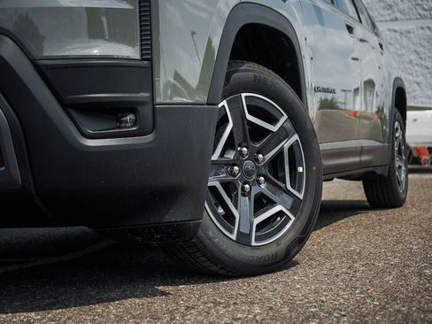 New 2026 Jeep Cherokee Laredo AWD/4WD image 6