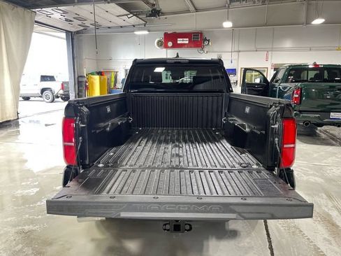Used 2026 Toyota Tacoma SR5 AWD/4WD image 24