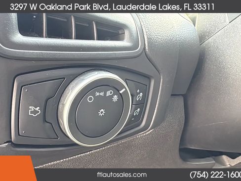 Used 2018 Ford Focus SE image 49