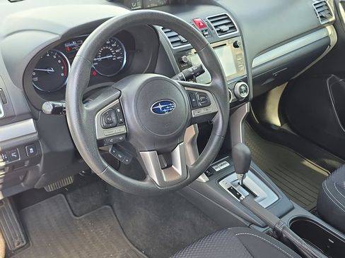 Used 2018 Subaru Forester 2.5i Premium AWD/4WD image 17
