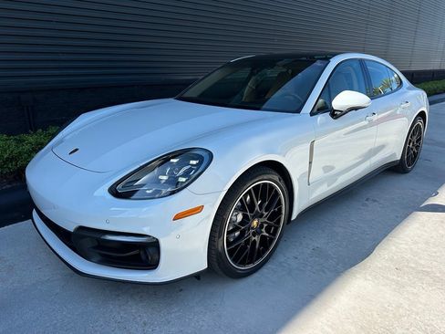 Certified 2023 Porsche Panamera RWD image 7