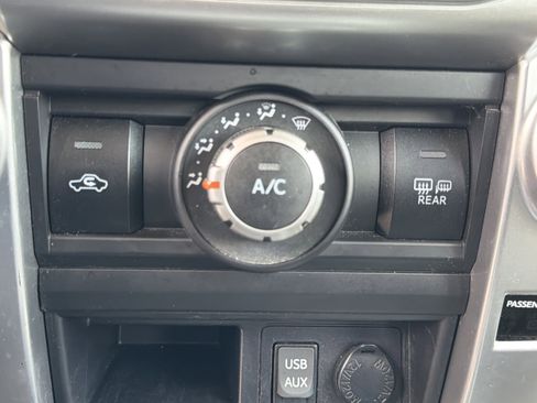Used 2016 Toyota 4Runner SR5 AWD/4WD image 27