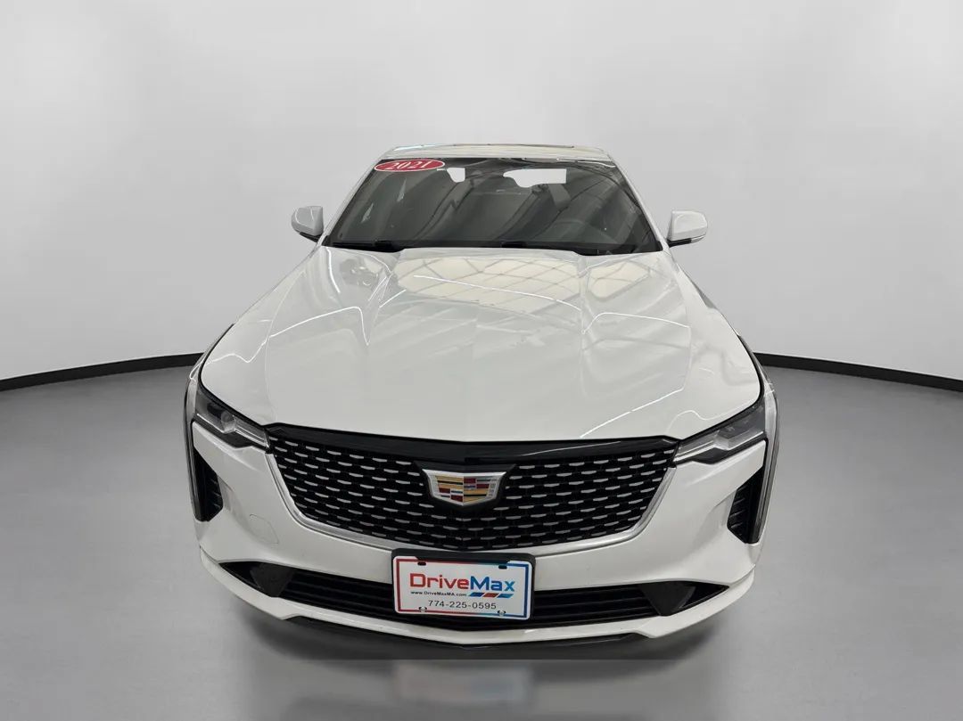 Used 2021 Cadillac CT4 Luxury w/ Sun And Sound Package RWD image 2