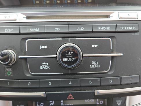 Used 2013 Honda Accord LX image 29