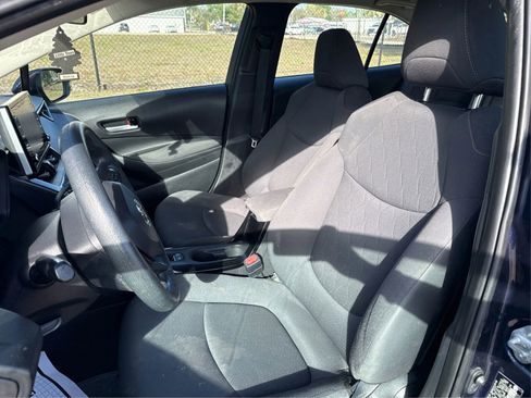 Used 2021 Toyota Corolla LE FWD image 9