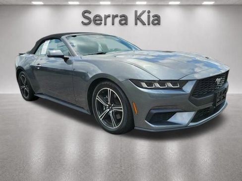Used 2025 Ford Mustang Premium RWD image 7