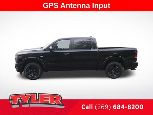 New 2026 RAM 1500 4x4 Crew Cab image 4