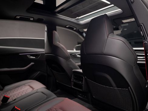 Used 2026 Audi RS Q8 performance image 71