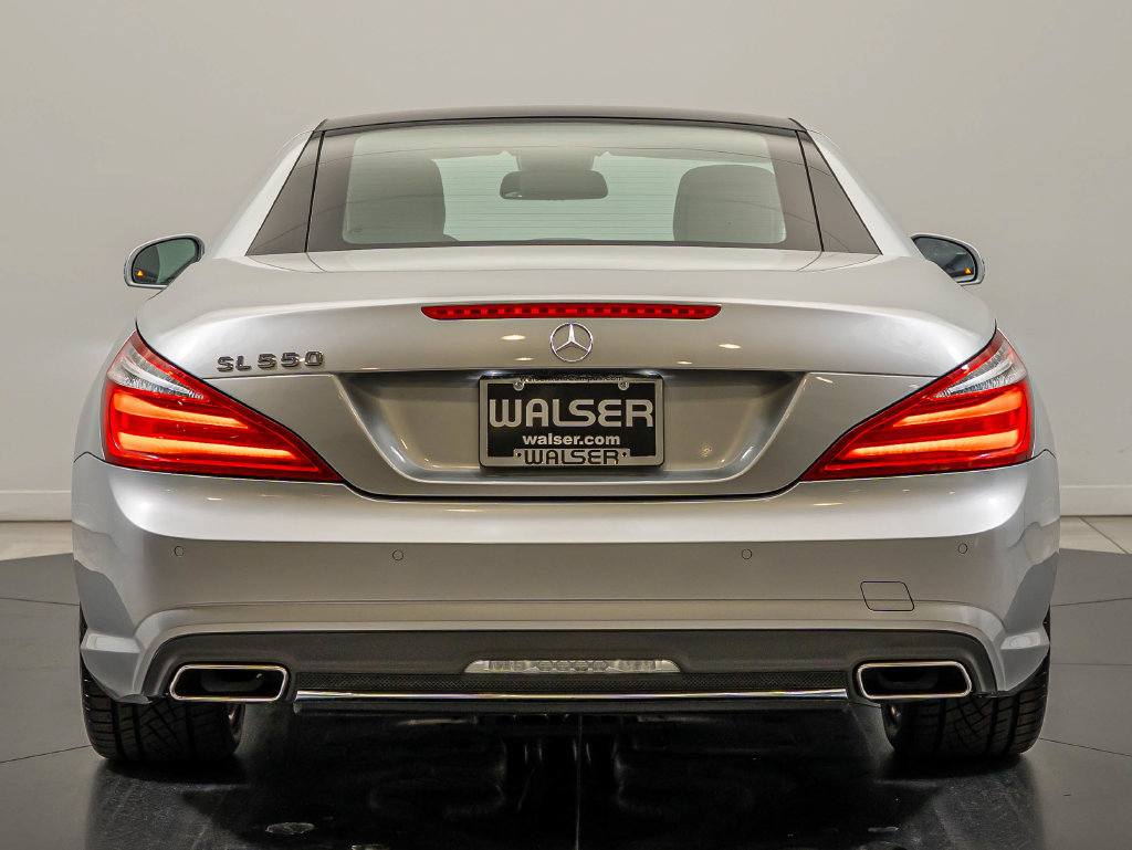 Used 2013 Mercedes-Benz SL 550 image 8