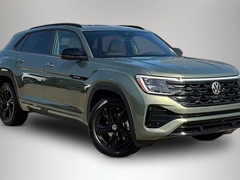 New 2026 Volkswagen Atlas Cross Sport SEL R-Line AWD/4WD image 2