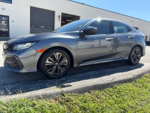 Used 2018 Honda Civic EX-L image 8
