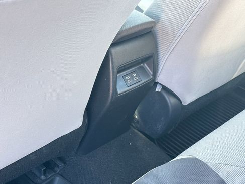 Used 2024 Toyota Corolla LE FWD image 34