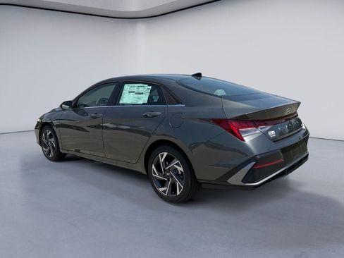 New 2026 Hyundai Elantra Limited w/ Cargo Package FWD image 3