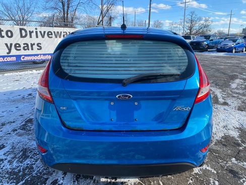 Used 2013 Ford Fiesta SE image 3