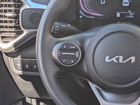 Certified 2024 Kia Soul LX w/ Option Group 015 image 17