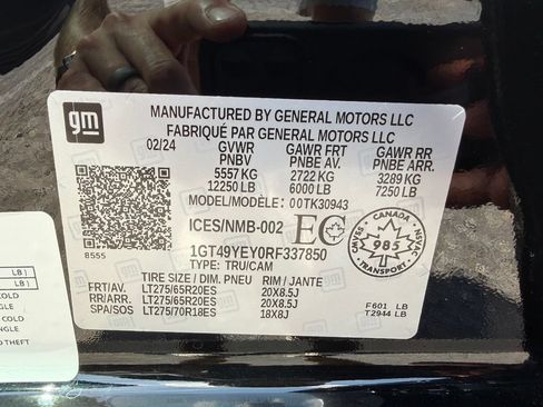 Used 2024 GMC Sierra 3500 Denali Ultimate AWD/4WD image 30