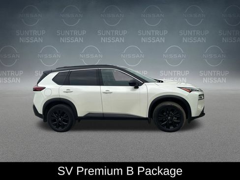 Used 2023 Nissan Rogue SV w/ SV Premium B Package AWD/4WD image 8