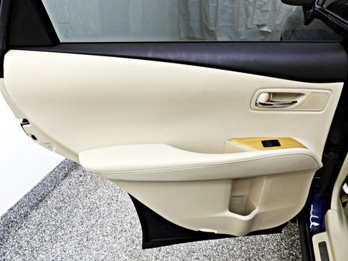 Used 2014 Lexus RX 450h AWD image 9