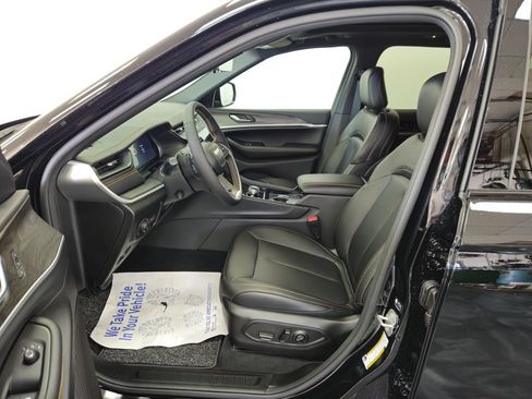 New 2026 Jeep Grand Cherokee Limited AWD/4WD image 5