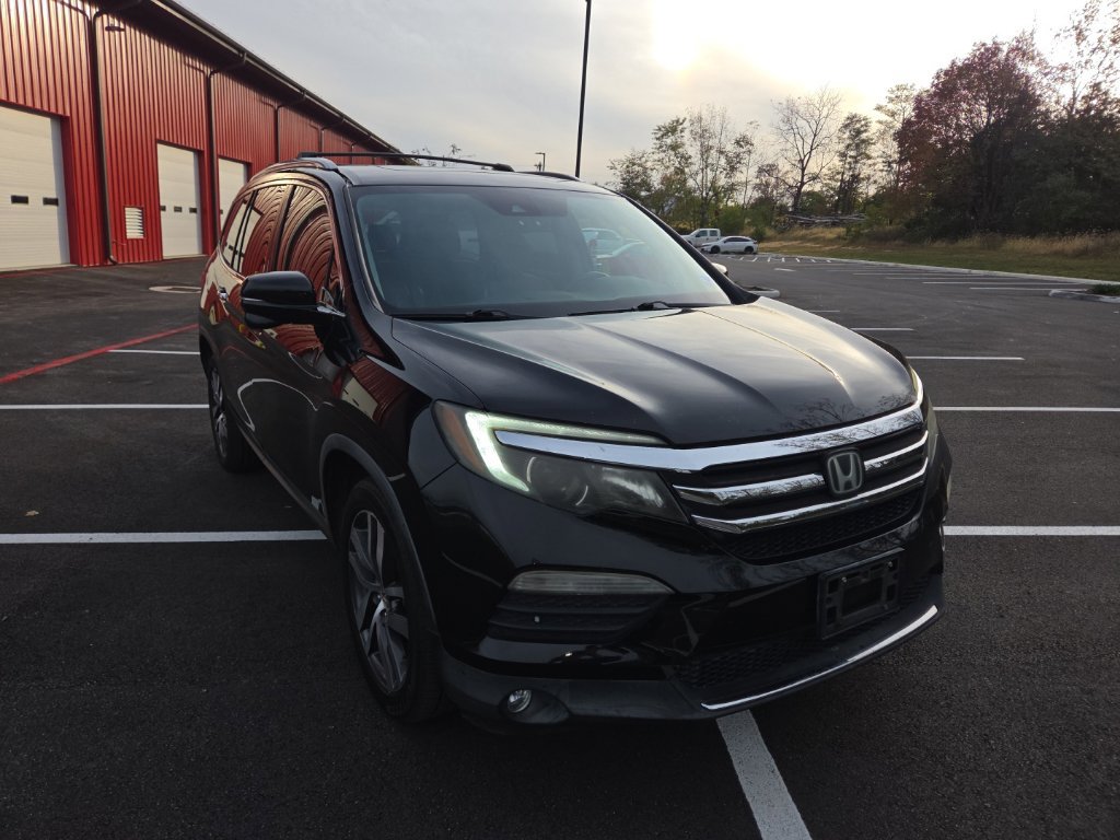Used 2016 Honda Pilot Touring image 1