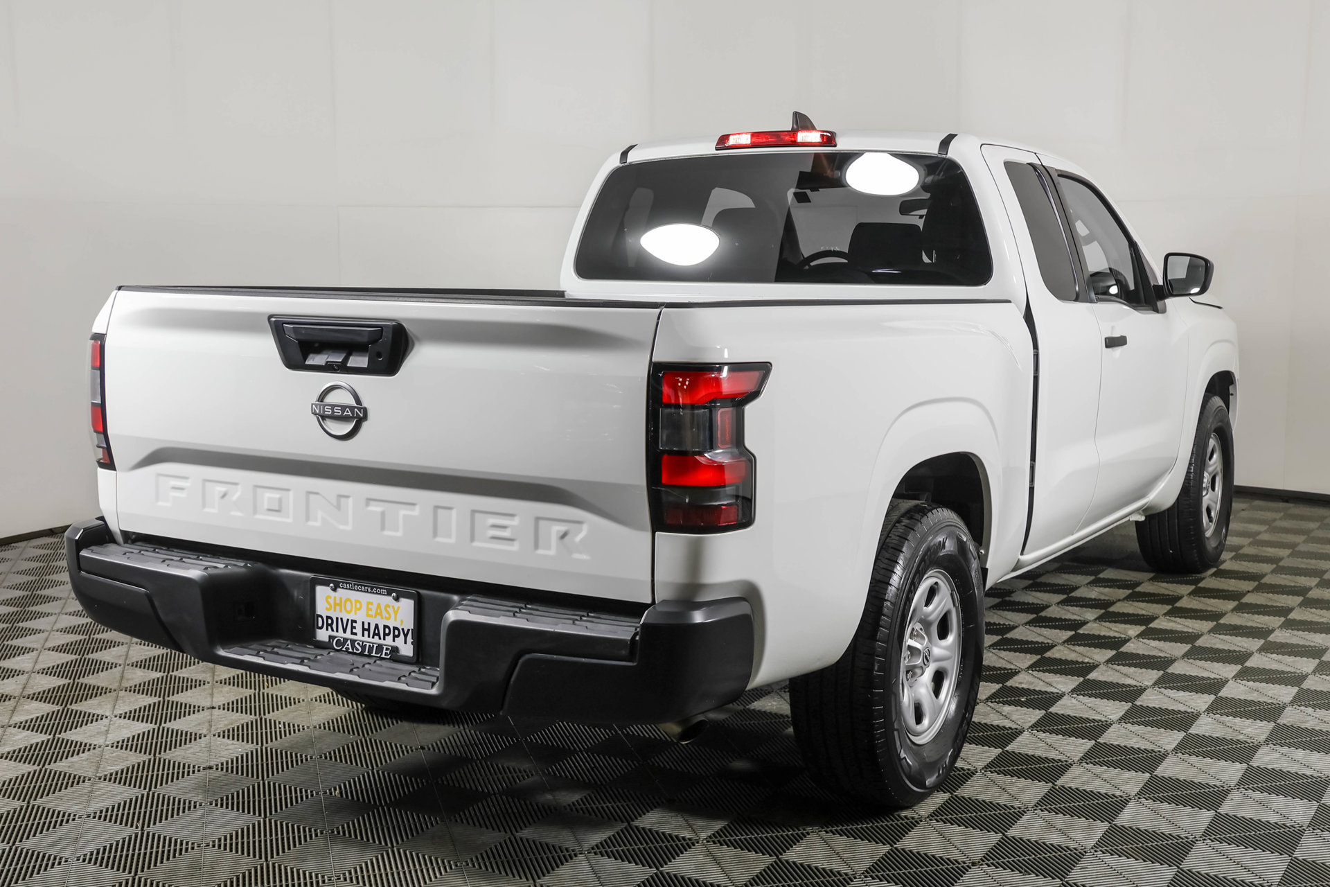 Used 2024 Nissan Frontier S w/ S Utility Package RWD image 14