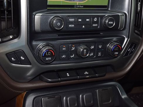 Used 2016 Chevrolet Silverado 1500 LTZ w/ Texas Edition RWD image 29