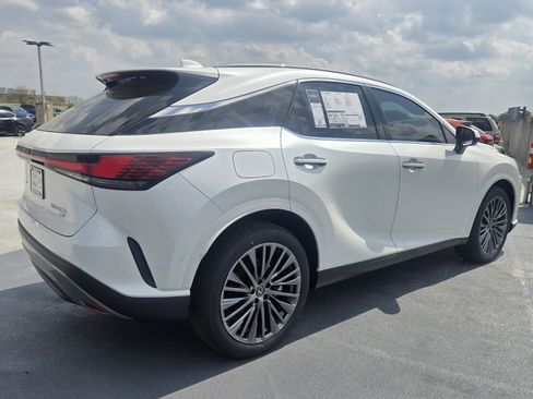 New 2026 Lexus RX 450h AWD image 7