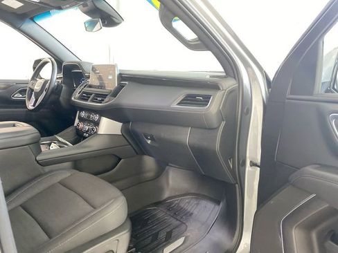 Used 2023 GMC Yukon SLE w/ Gmc Pro Safety Plus Package AWD/4WD image 36
